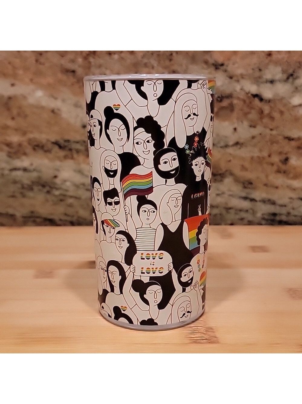 LOVE is LOVE Gay Pride LGBTQ drinking glass - Picture 4 of 4